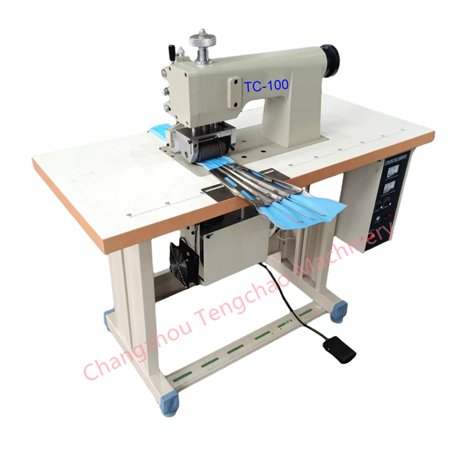 Manaul Type Mask Body Cutting Machine_副本.jpg